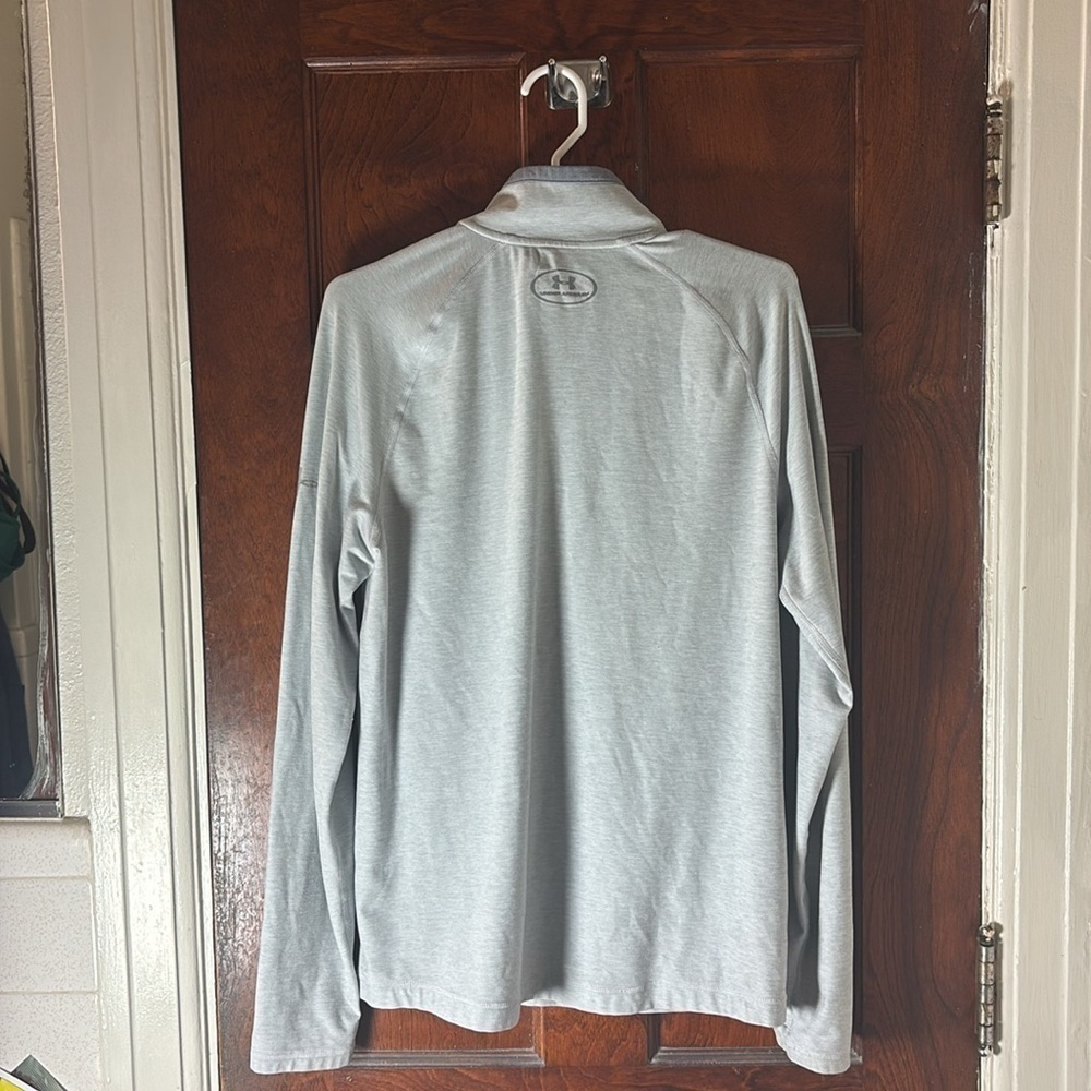 Women’s S/Ptite Under Armour Light Gray Fitted 1/3 zip Pullover, GUC. - Picture 6 of 8